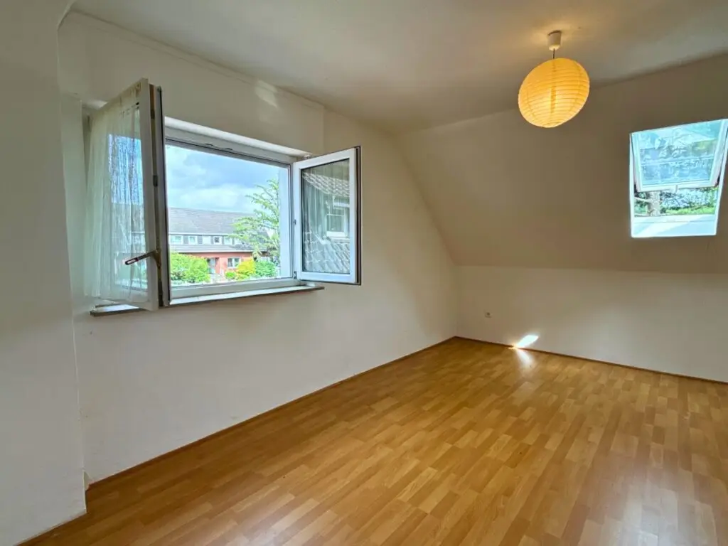 Schlafzimmer Dachgeschoss II